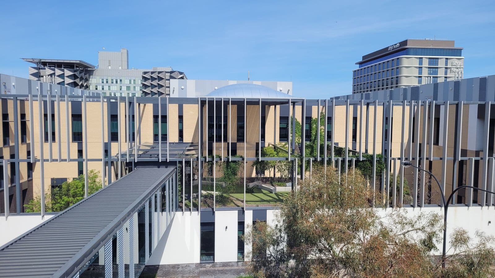 Fiona Stanley Hospital facade installation — view 4, Murdoch, WA — GreenLine Facades