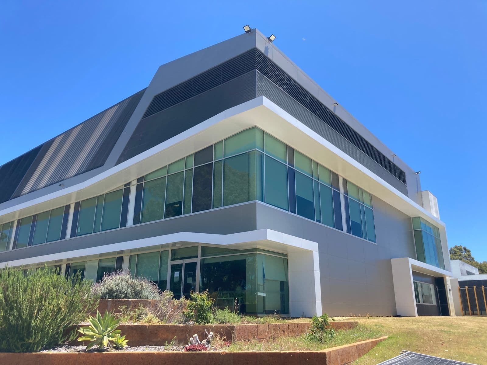 Rockingham Hospital facade installation — view 5, Rockingham, WA — GreenLine Facades
